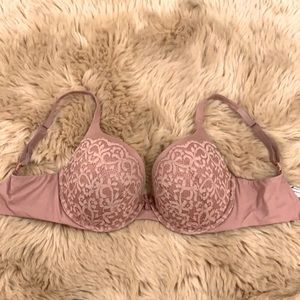 Victoria's Secret Body by Victoria bra